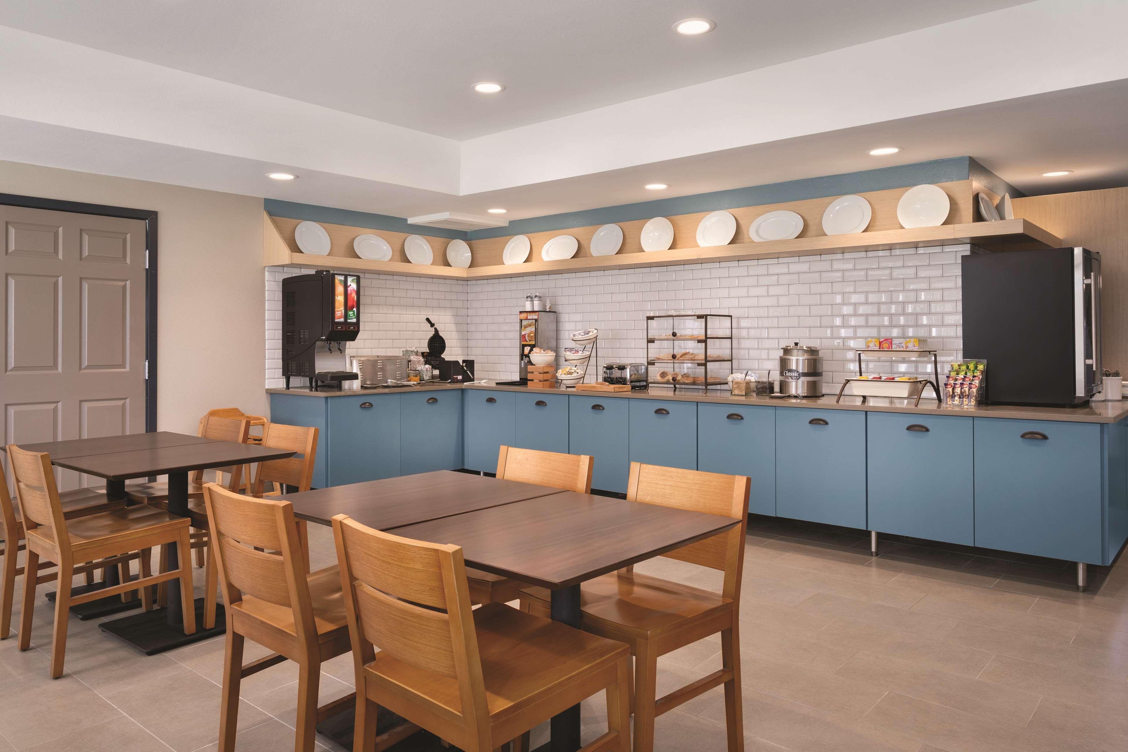 Country Inn & Suites By Radisson, Detroit Lakes, Mn Екстер'єр фото